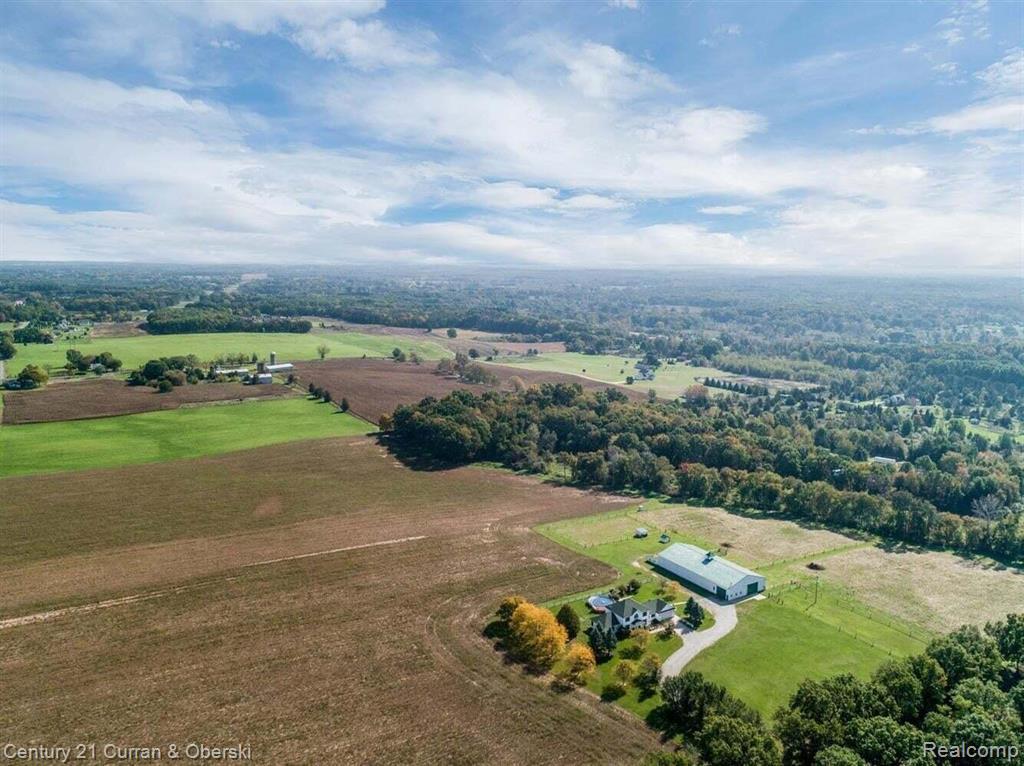 Jackson, Michigan, 49201, United States, 4 Bedrooms Bedrooms, ,3 BathroomsBathrooms,Residential,For Sale,1980498