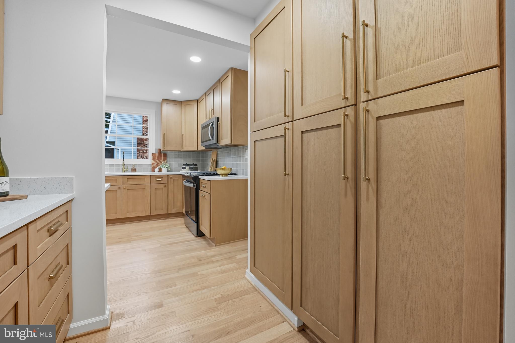 Fairfax, Virginia, 22032, United States, 4 Bedrooms Bedrooms, ,3 BathroomsBathrooms,Residential,For Sale,1984417