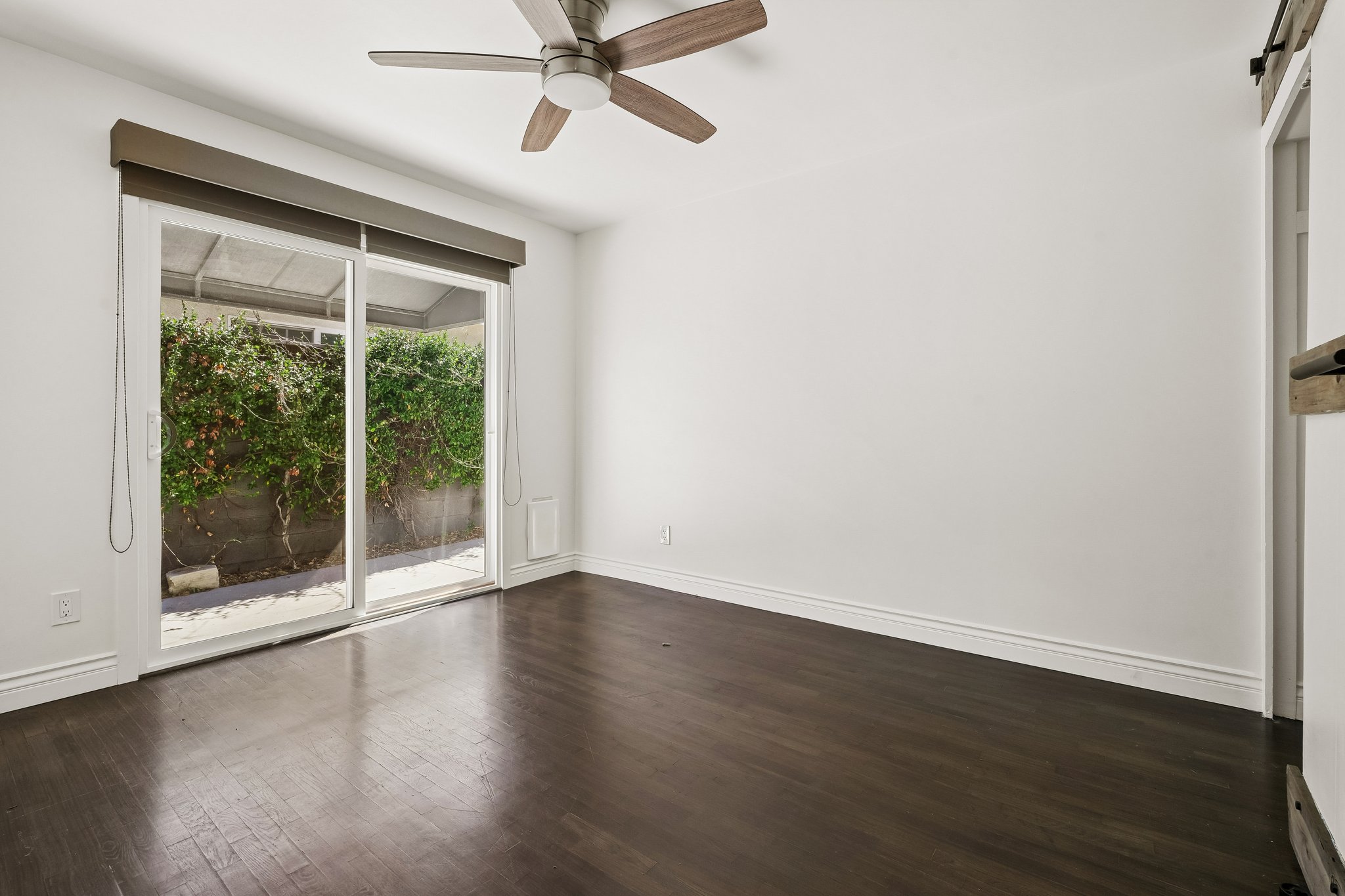  889 West 25th Street, Los Angeles, CA 90731 - 物件實景
