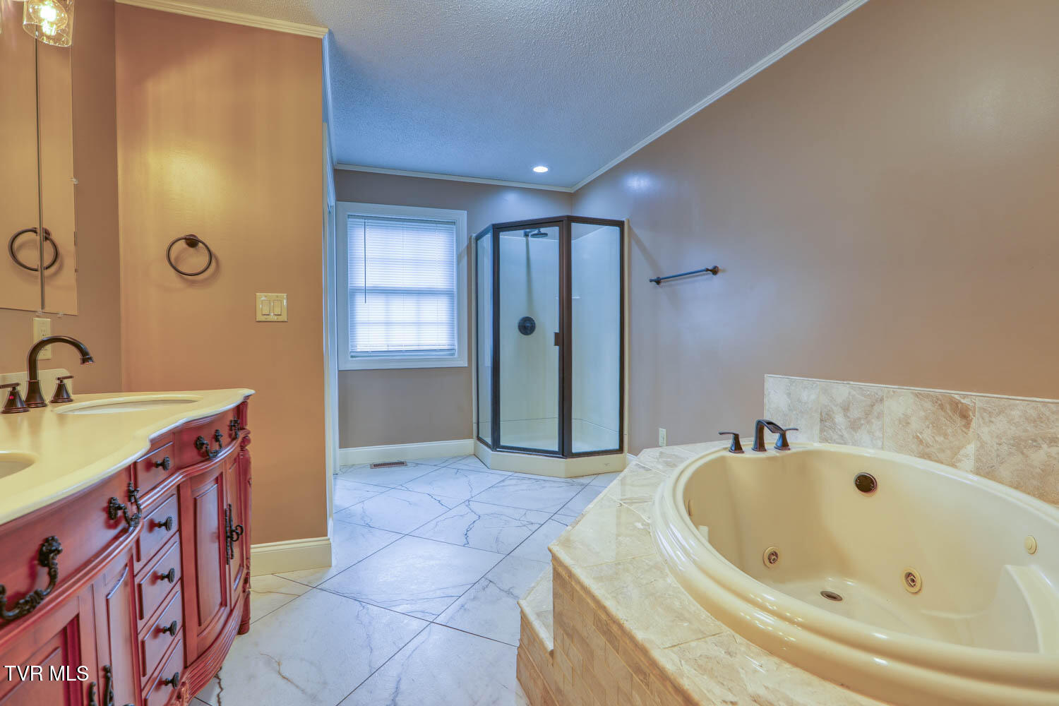 Rogersville, Tennessee, 37857, United States, 4 Bedrooms Bedrooms, ,4 BathroomsBathrooms,Residential,For Sale,1977931