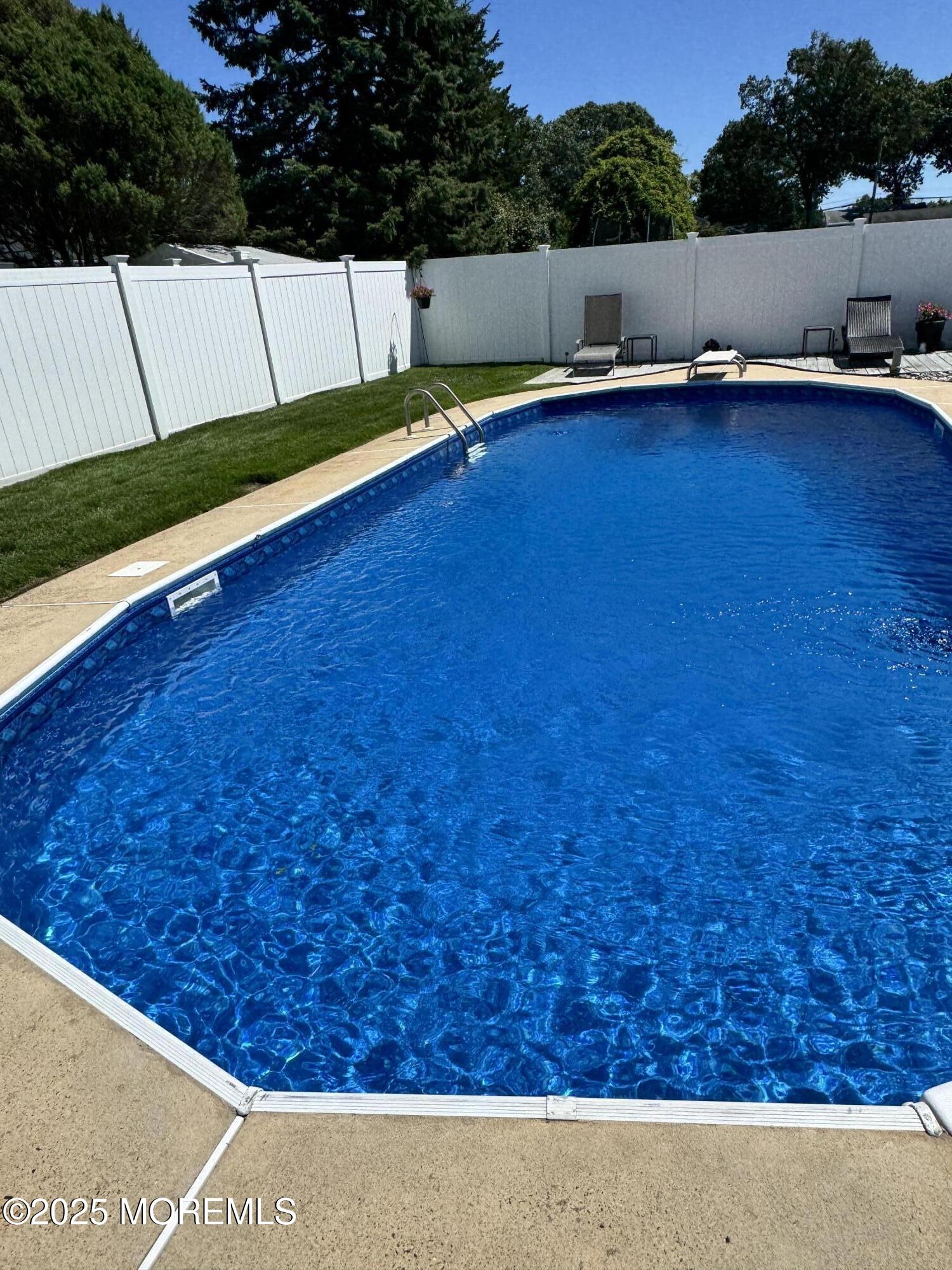 Toms River, New Jersey, 08753, United States, 3 Bedrooms Bedrooms, ,3 BathroomsBathrooms,Residential,For Sale,1993901