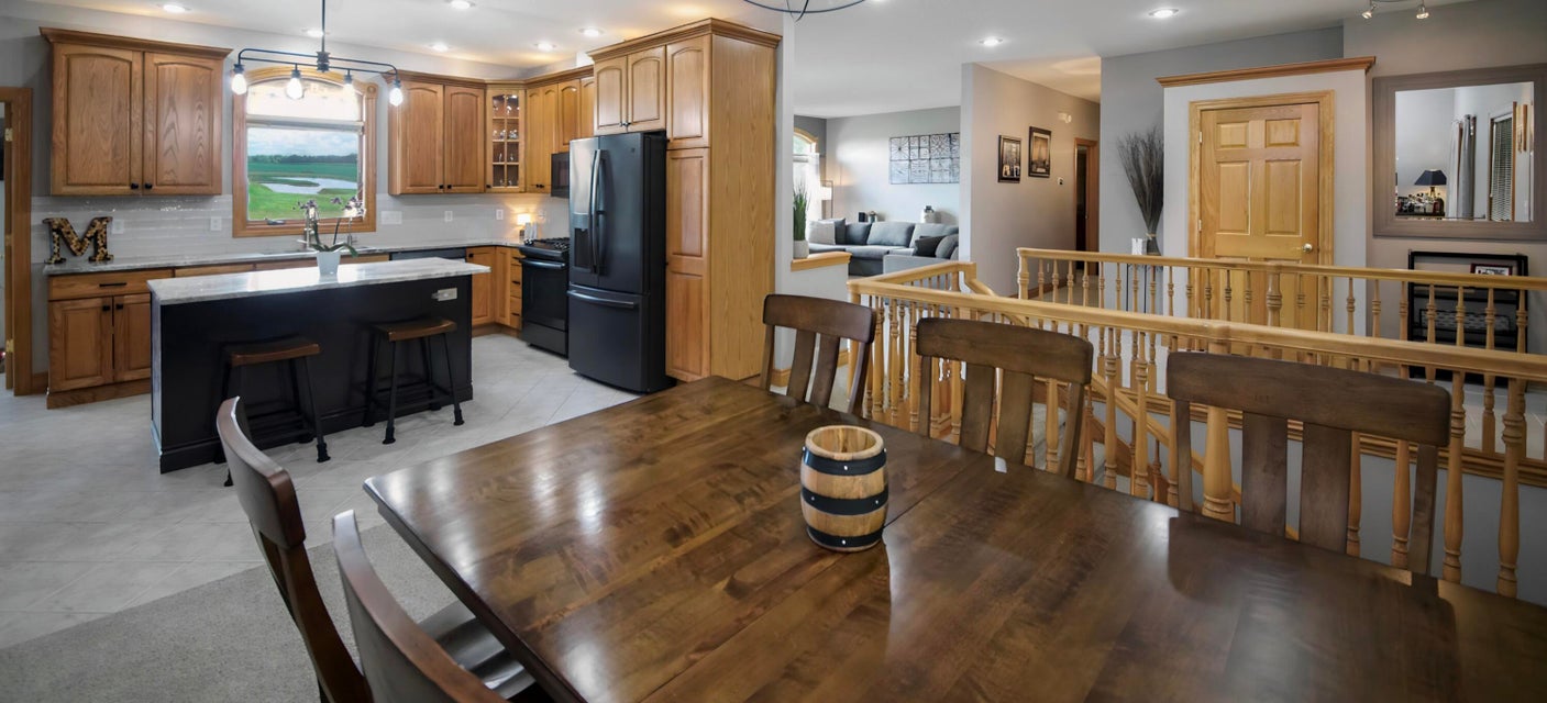 Eau Claire, Michigan, 49111, United States, 4 Bedrooms Bedrooms, ,4 BathroomsBathrooms,Residential,For Sale,1906771