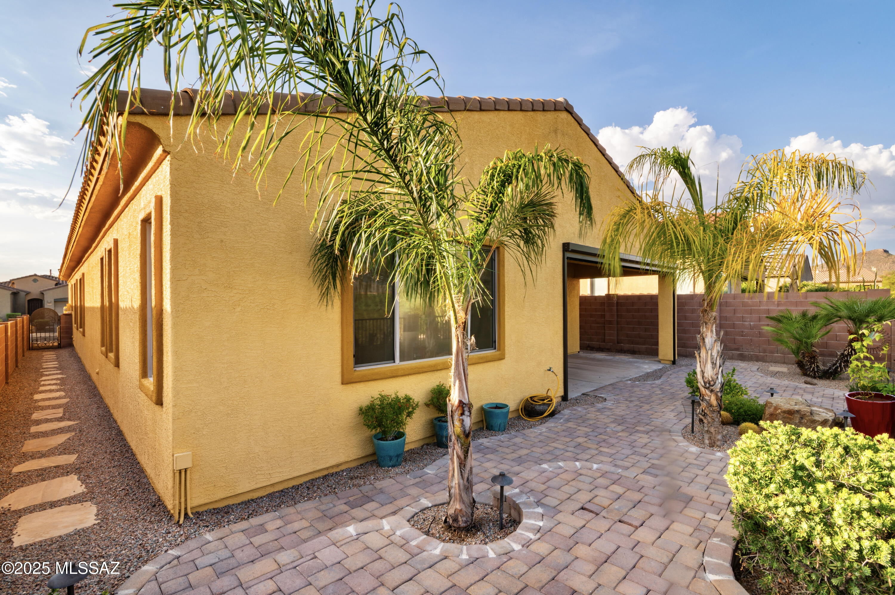 Marana, Arizona, 85658, United States, 3 Bedrooms Bedrooms, ,3 BathroomsBathrooms,Residential,For Sale,1926095