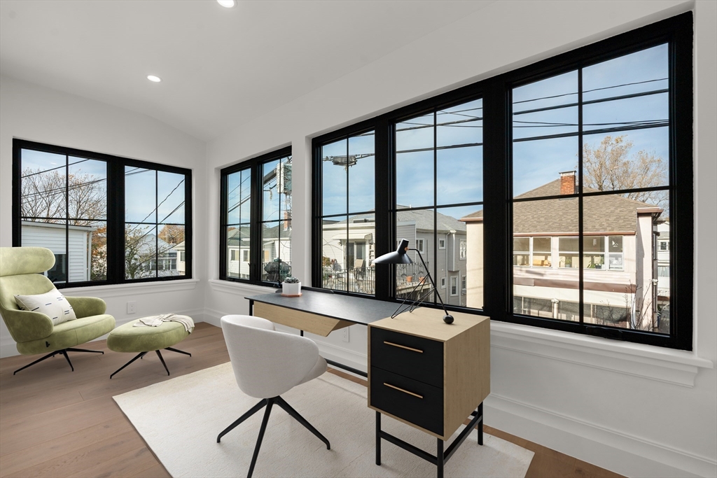 Somerville, Massachusetts, 02144, United States, 4 Bedrooms Bedrooms, ,5 BathroomsBathrooms,Residential,For Sale,1991480