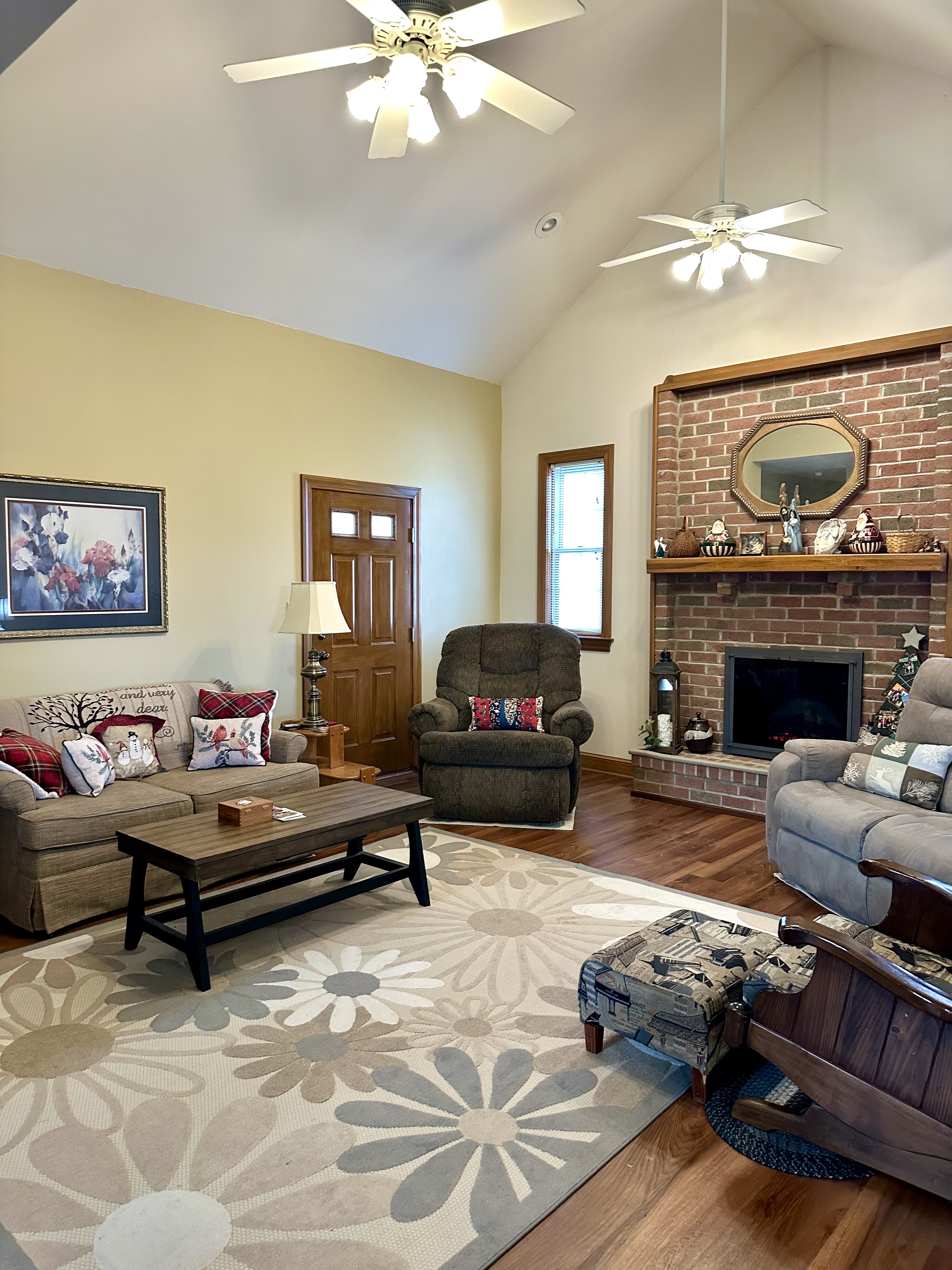 Chillicothe, Ohio, 45601, United States, 4 Bedrooms Bedrooms, ,4 BathroomsBathrooms,Residential,For Sale,2002896