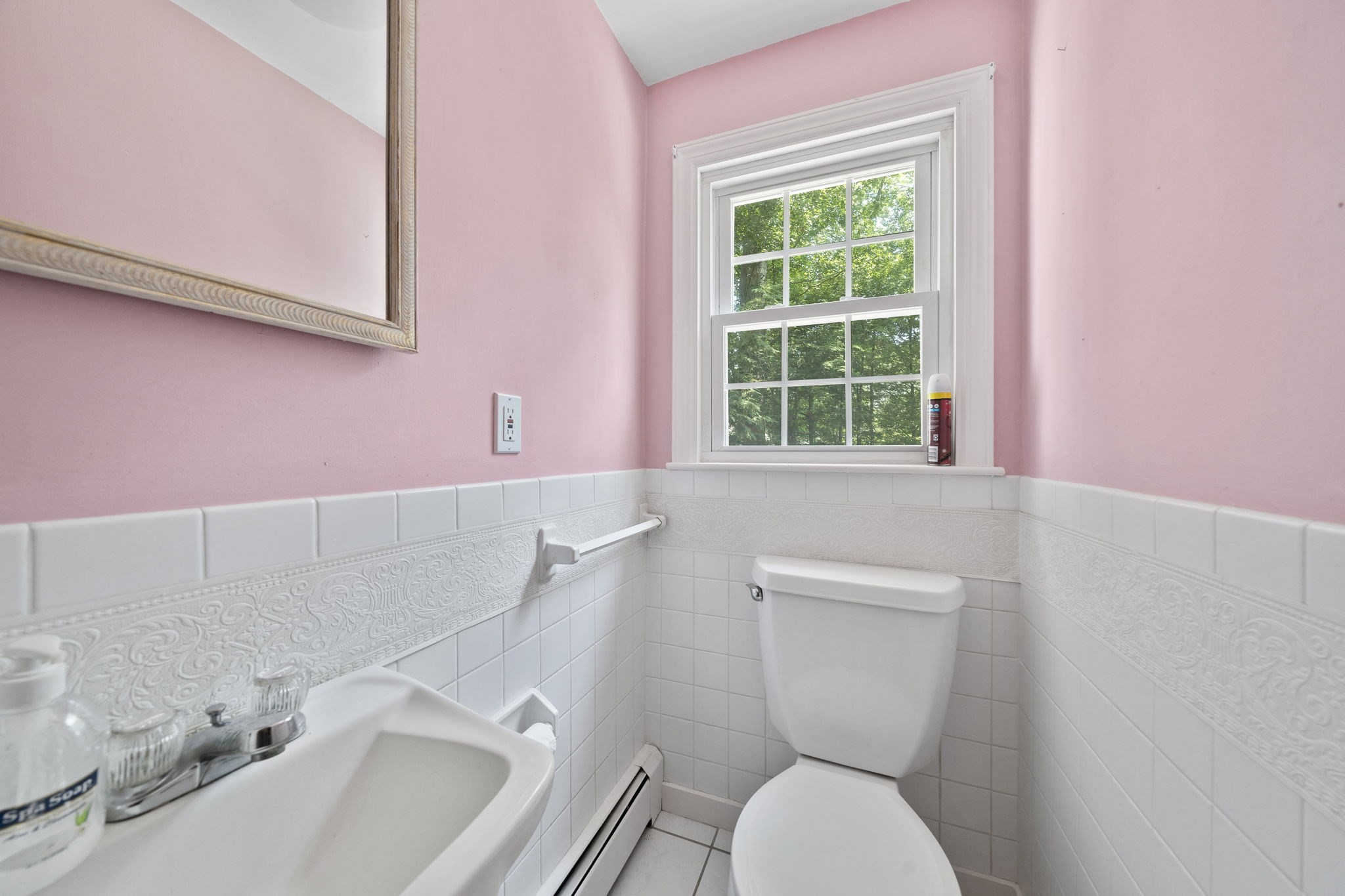 Braintree, Massachusetts, 02184, United States, 2 Bedrooms Bedrooms, ,2 BathroomsBathrooms,Residential,For Sale,1899290