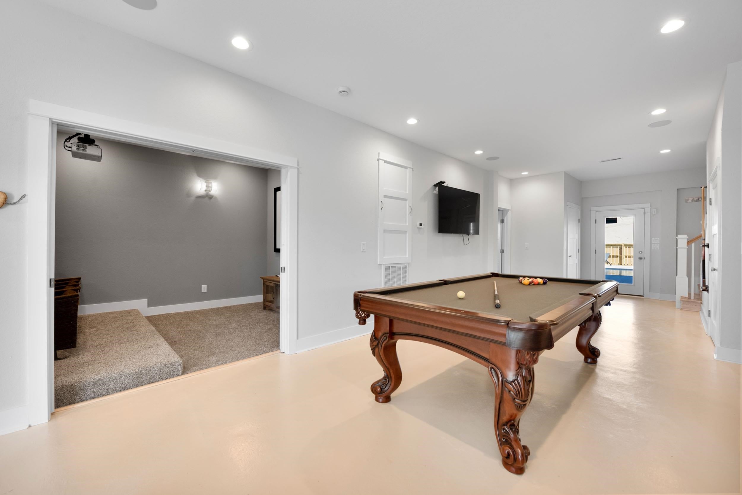 Corolla, North Carolina, 27927, United States, 12 Bedrooms Bedrooms, ,12 BathroomsBathrooms,Residential,For Sale,1980657