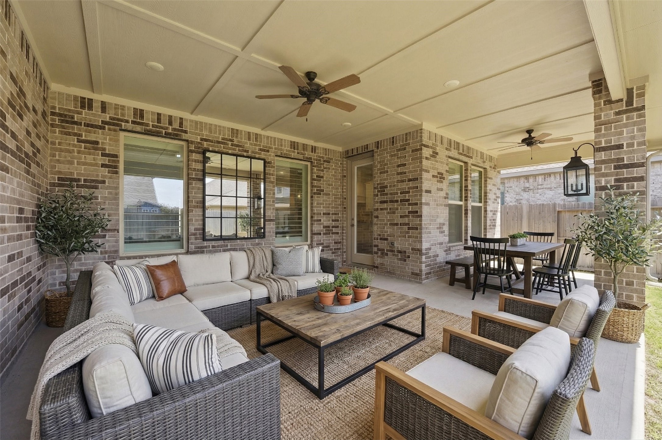  18011 Zagranski Cedar - 物件實景