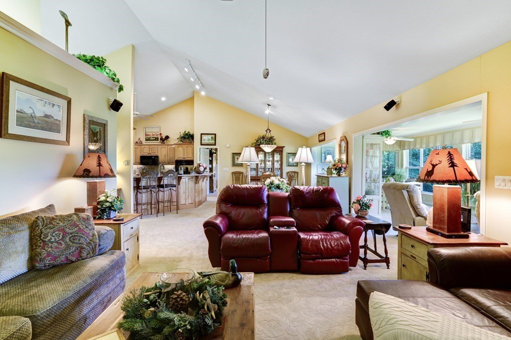 Young Harris, Georgia, 30582, United States, 3 Bedrooms Bedrooms, ,3 BathroomsBathrooms,Residential,For Sale,1979035