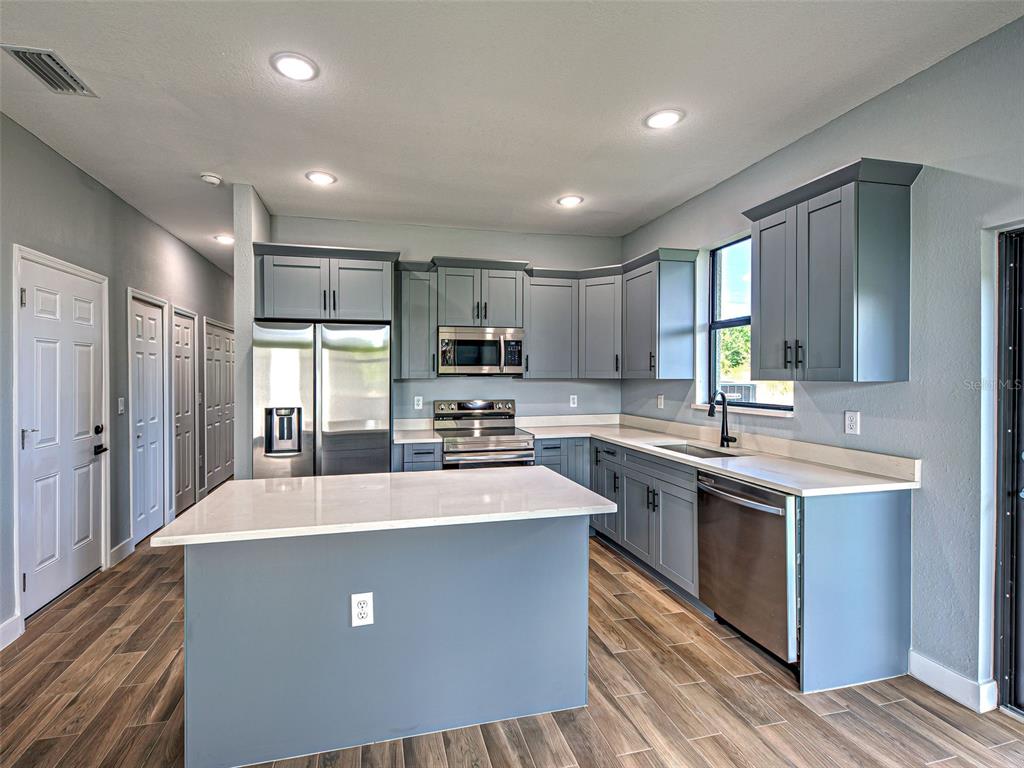 Englewood, Florida, 34224, United States, 6 Bedrooms Bedrooms, ,Residential,For Sale,1988522