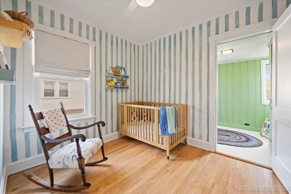 Riverside, Illinois, 60546, United States, 3 Bedrooms Bedrooms, ,3 BathroomsBathrooms,Residential,For Sale,1988558