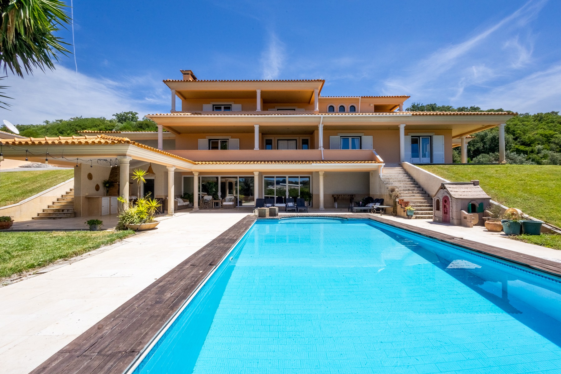 Detached house, 8 bedrooms, for Sale - 物件實景