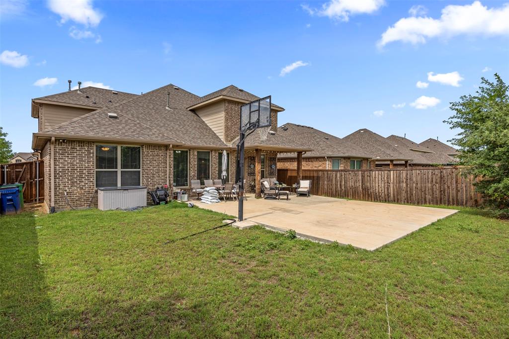 Northlake, Texas, 76226, United States, 5 Bedrooms Bedrooms, ,4 BathroomsBathrooms,Residential,For Sale,2049353