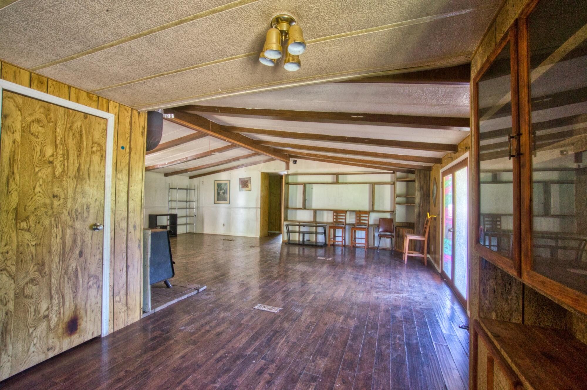 Grants Pass, Oregon, 97526, United States, 3 Bedrooms Bedrooms, ,2 BathroomsBathrooms,Residential,For Sale,1982829