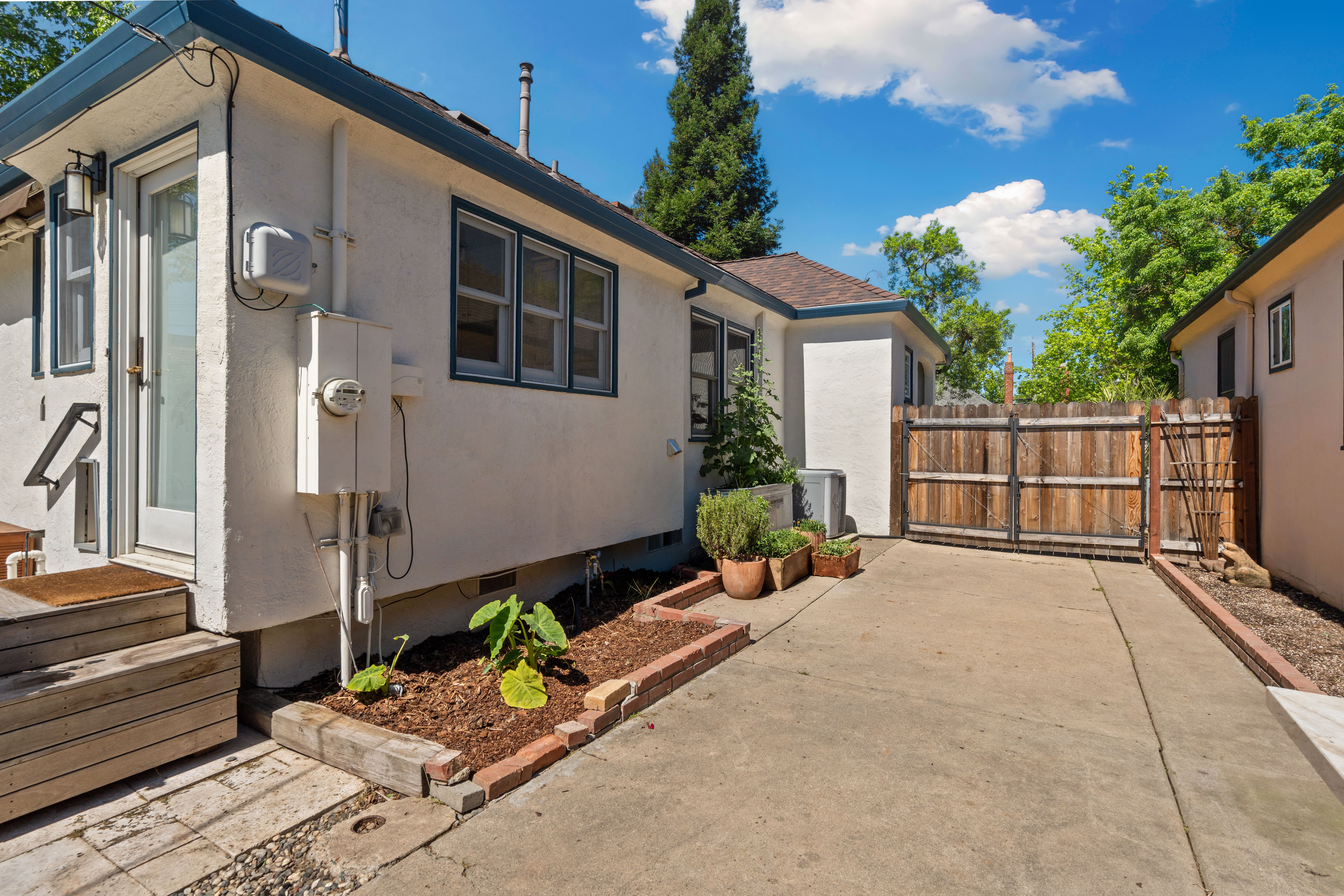  5032 8th Avenue, Sacramento, CA 95820 - 物件實景