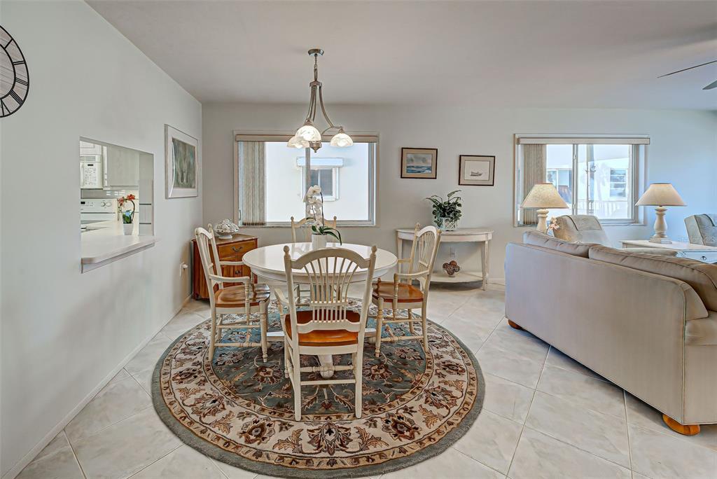 Venice, Florida, 34285, United States, 2 Bedrooms Bedrooms, ,2 BathroomsBathrooms,Residential,For Sale,1994230