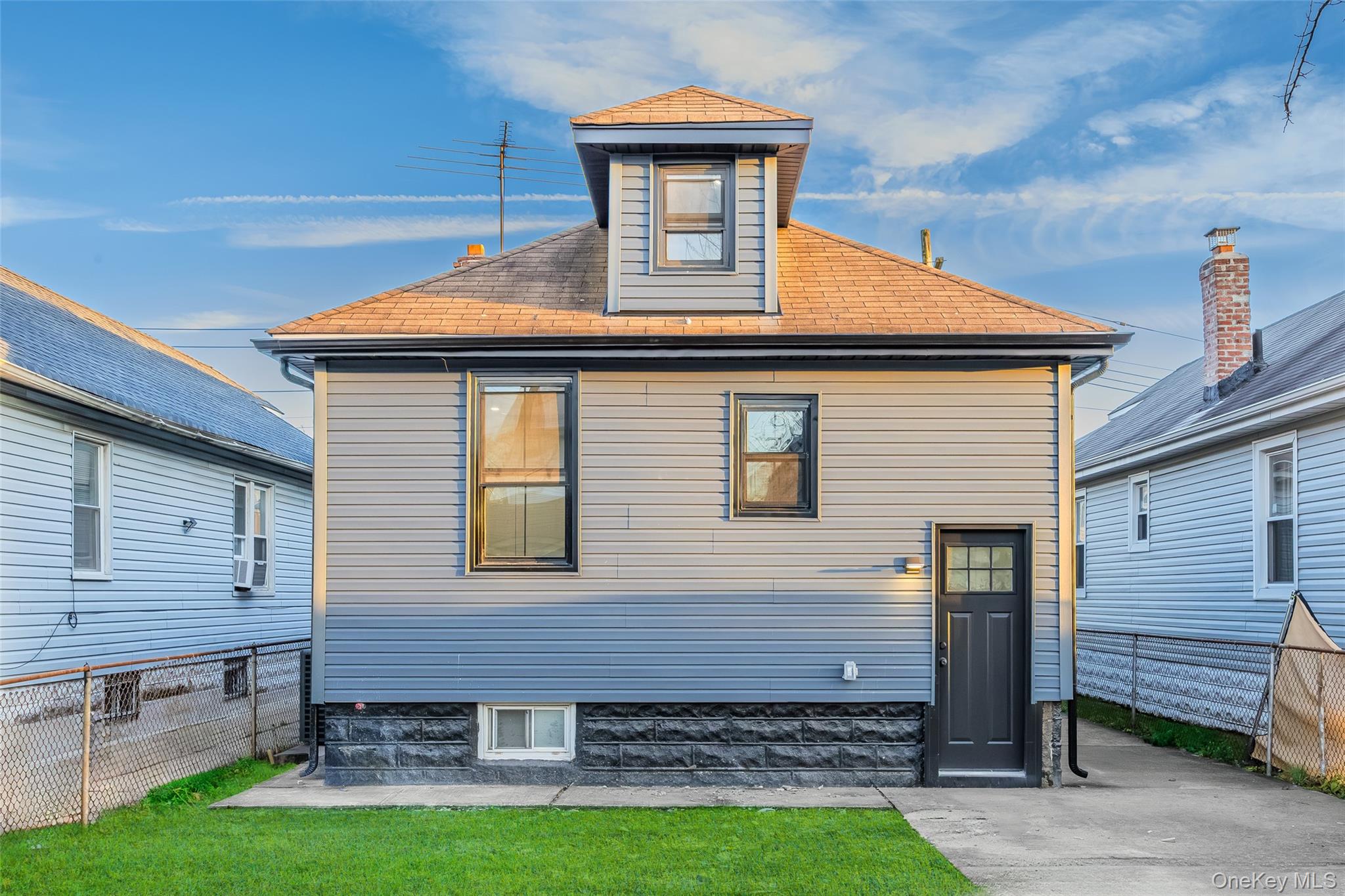 Jamaica, New York, 11434, United States, 4 Bedrooms Bedrooms, ,3 BathroomsBathrooms,Residential,For Sale,2003093