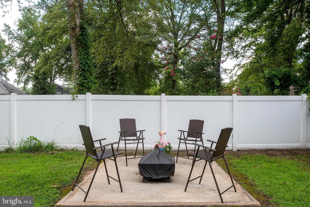 Colonial Beach, Virginia, 22443, United States, 4 Bedrooms Bedrooms, ,3 BathroomsBathrooms,Residential,For Sale,1917593