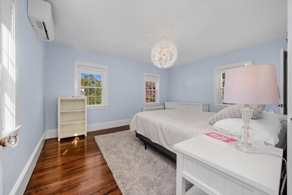 Hingham, Massachusetts, 02043, United States, 6 Bedrooms Bedrooms, ,5 BathroomsBathrooms,Residential,For Sale,1969393