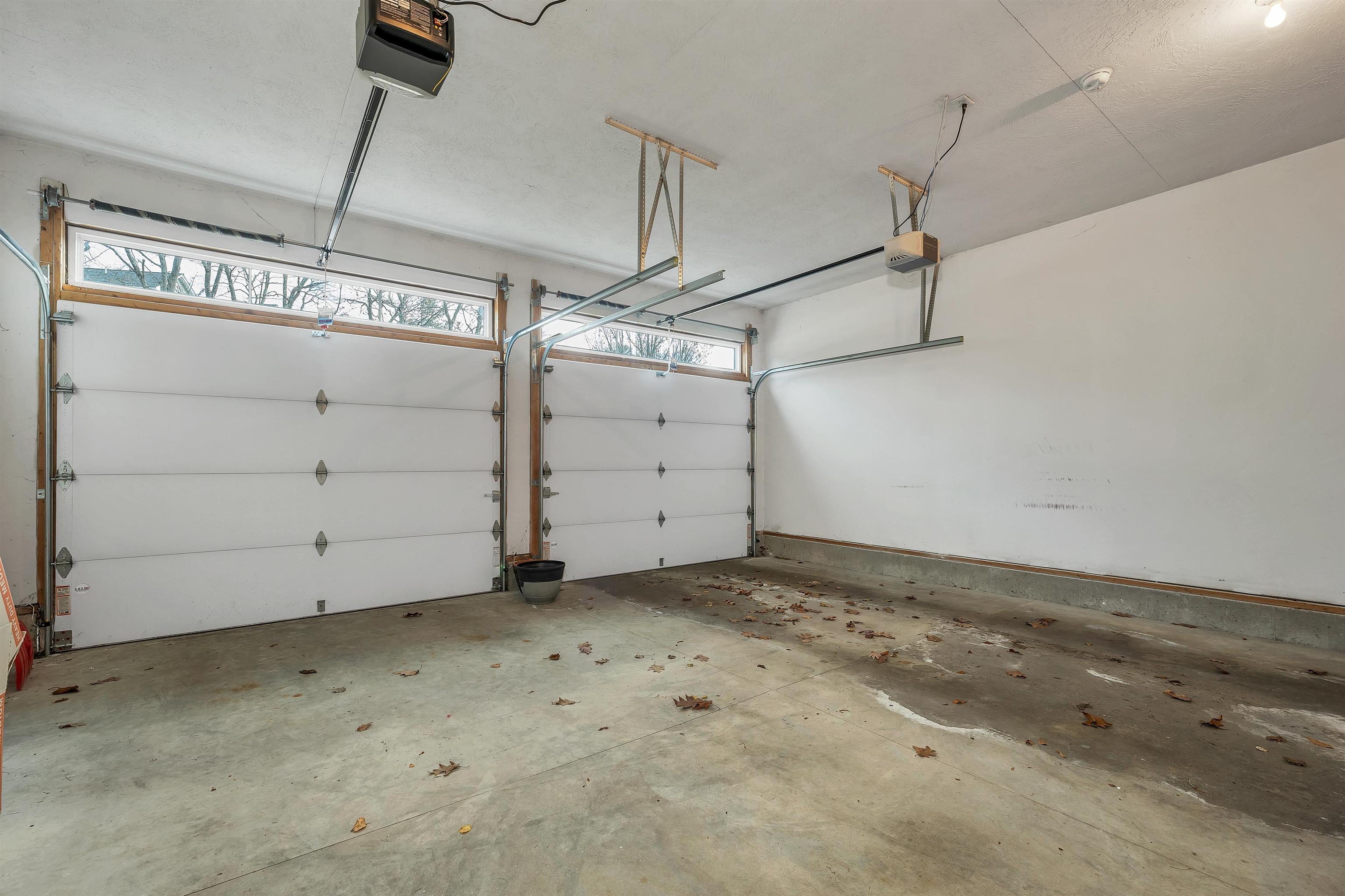 Windham, New Hampshire, 03087, United States, 2 Bedrooms Bedrooms, ,1 BathroomBathrooms,Residential,For Sale,2001835