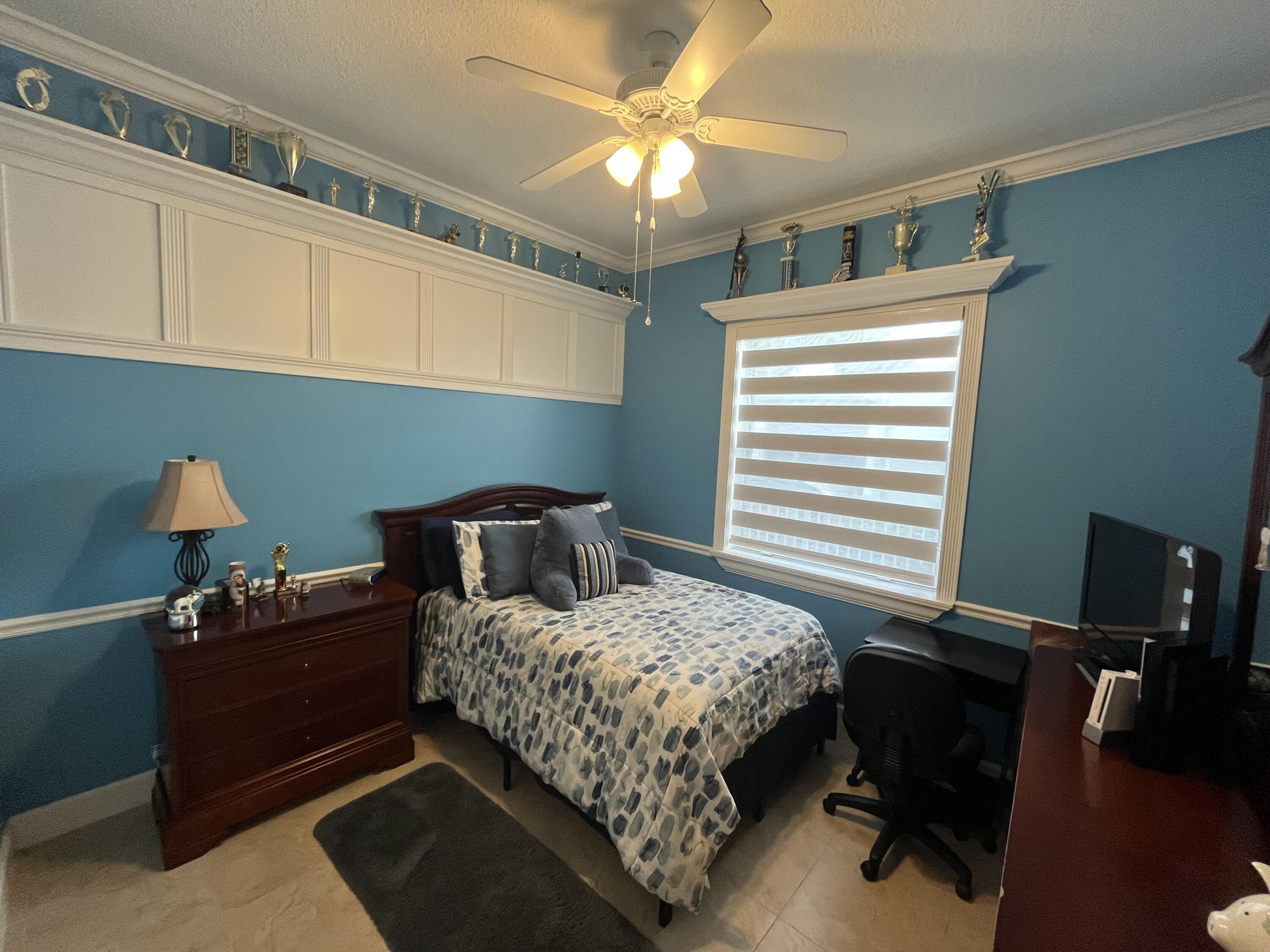 West Palm Beach, Florida, 33411, United States, 5 Bedrooms Bedrooms, ,3 BathroomsBathrooms,Residential,For Sale,1911284