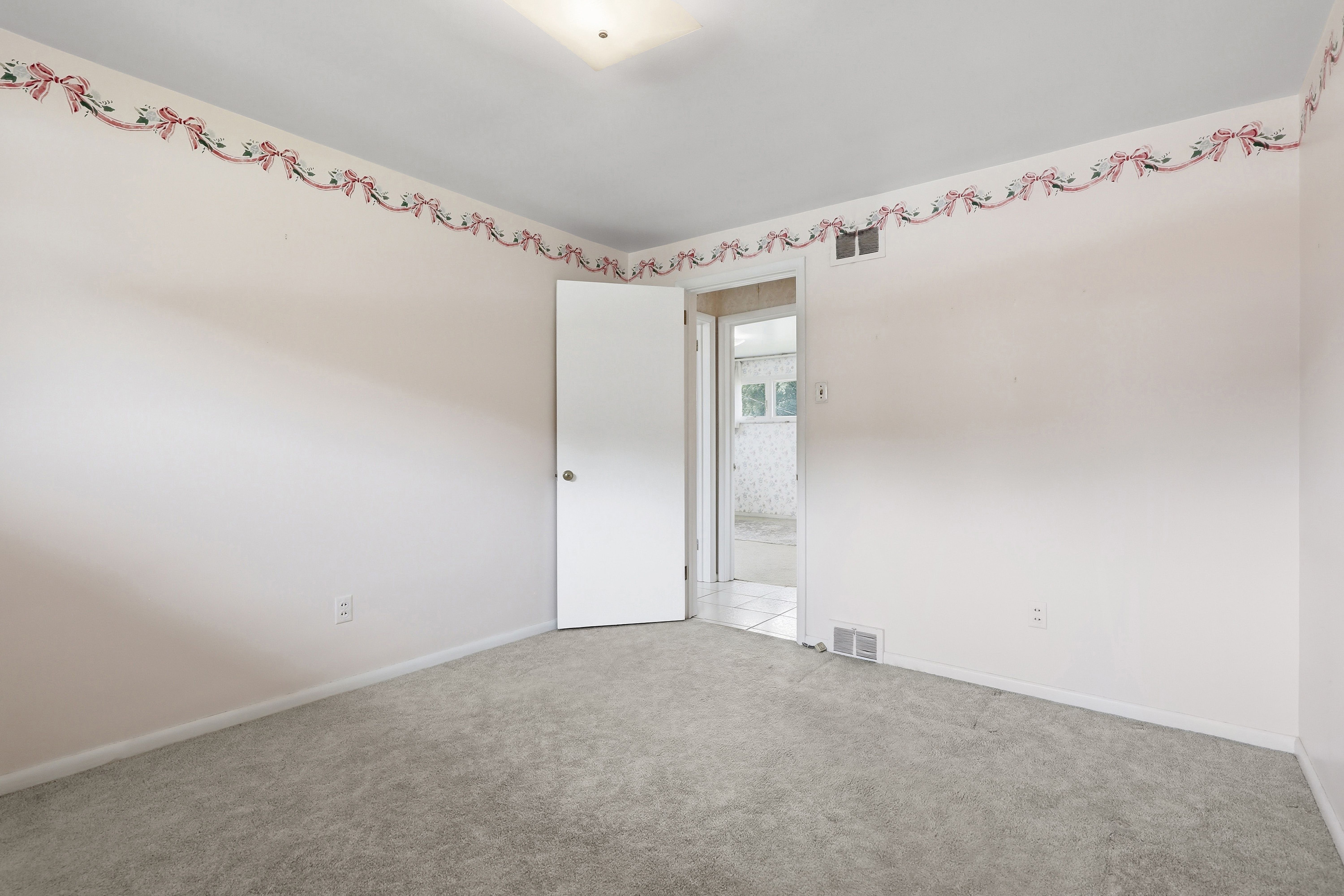  2219 Fawcett Avenue, White Oak, PA 15131 - 物件實景