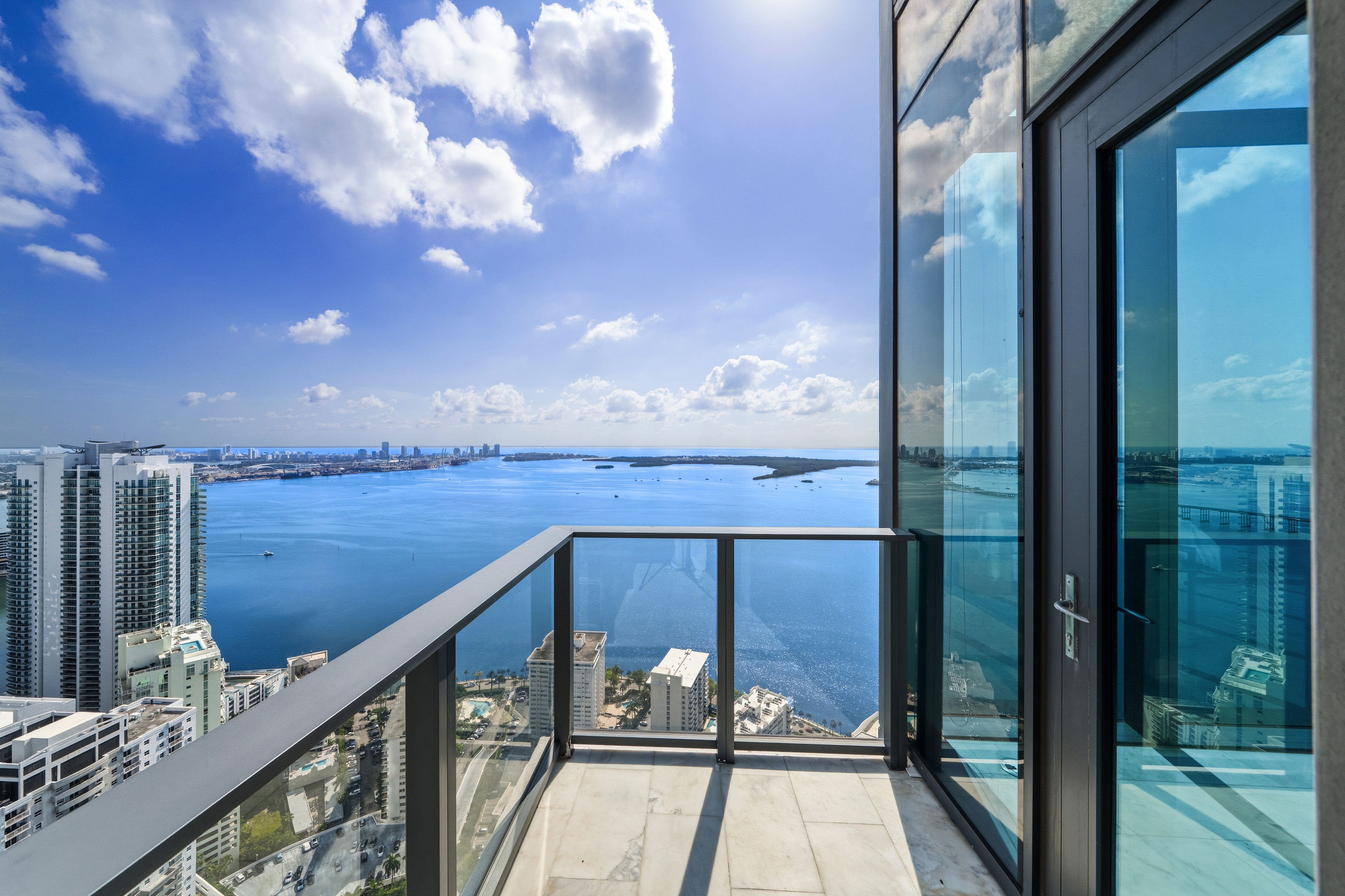  1451 Brickell Ave, Miami, FL, 33131 - 物件實景
