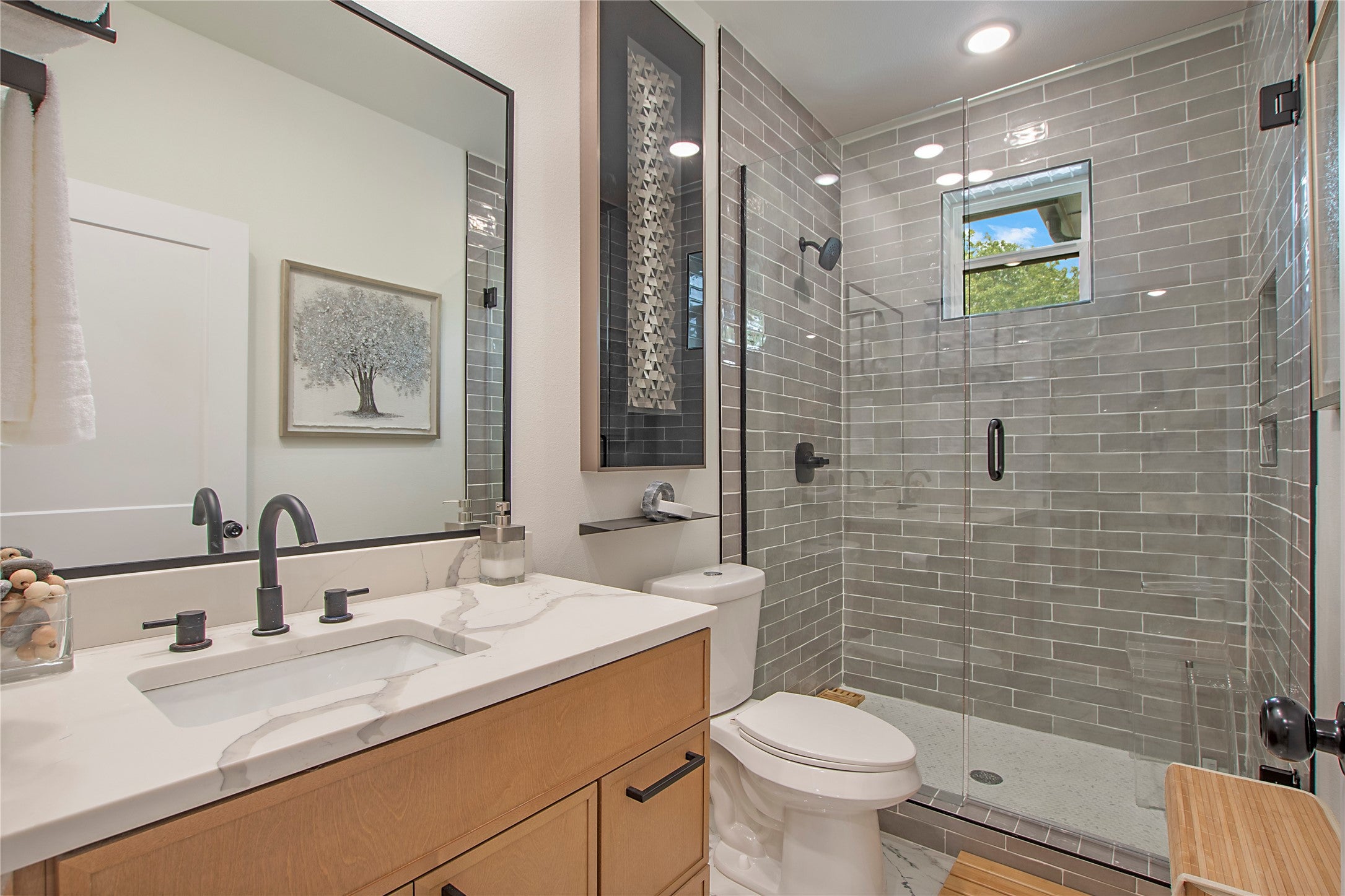 Fort Worth, Texas, 76108, United States, 4 Bedrooms Bedrooms, ,3 BathroomsBathrooms,Residential,For Sale,1992422