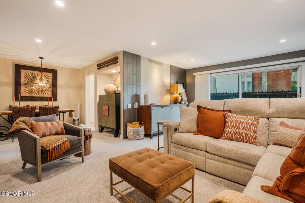 Westlake Village, California, 91361, United States, 1 Bedroom Bedrooms, ,1 BathroomBathrooms,Residential,For Sale,1872470