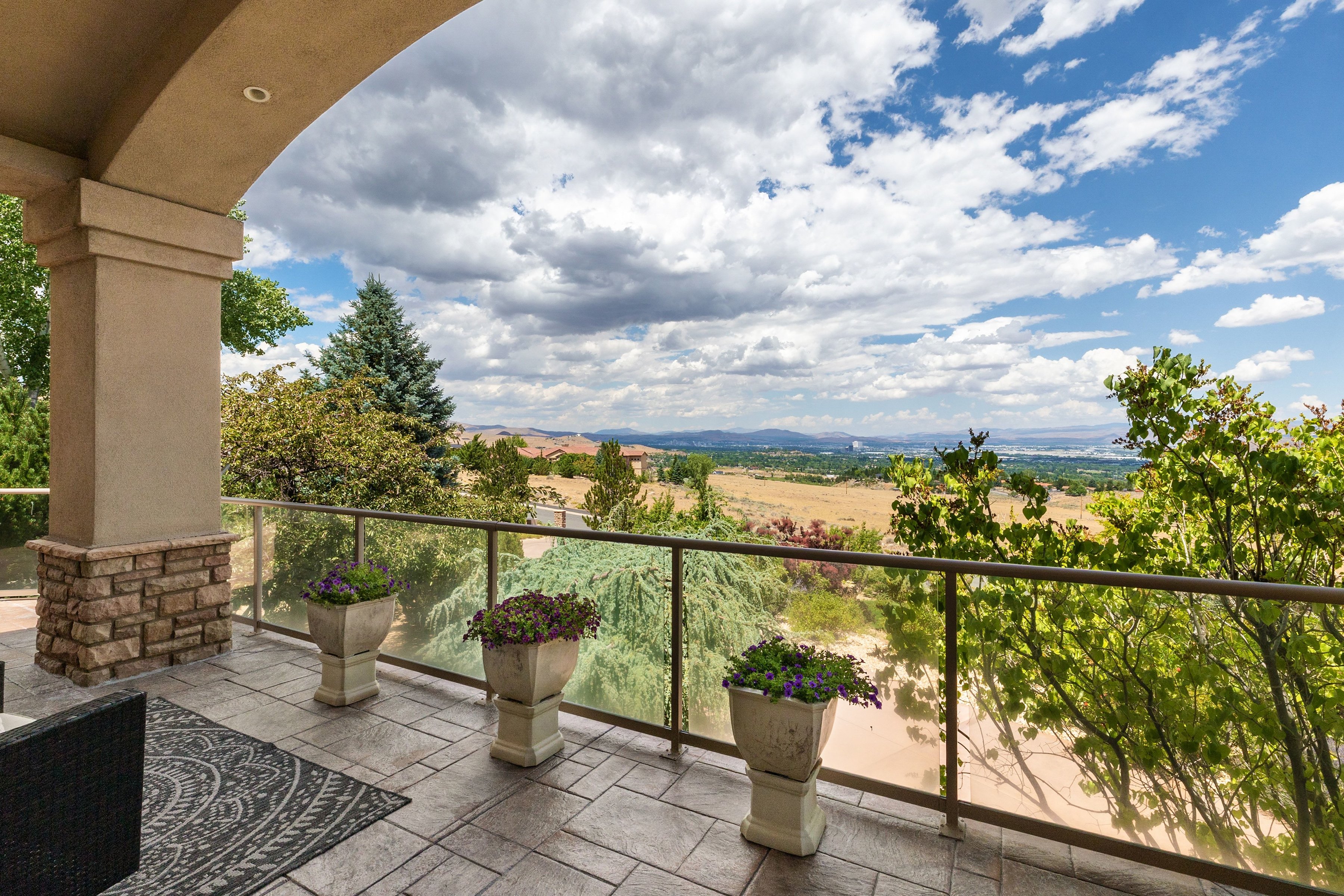  Stunning Custom Home with Breathtaking Views in Reno - 物件實景