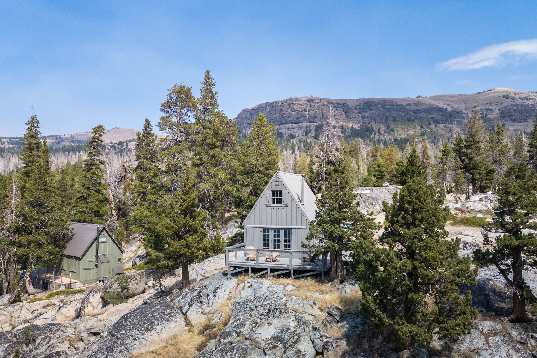  The Juniper Cabin: A Wild Invitation to See the World Differently - 物件實景