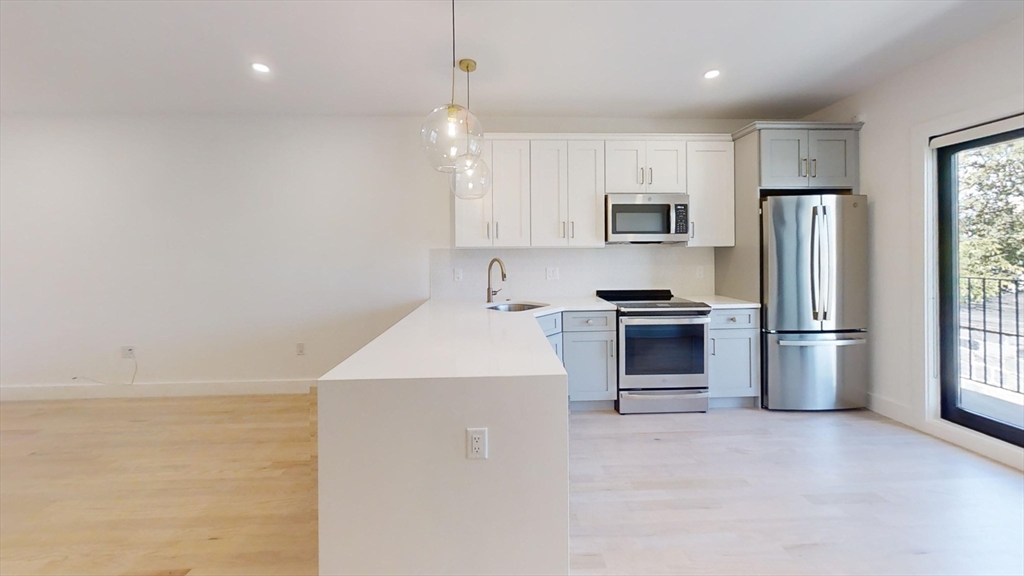 Boston, Massachusetts, 02124, United States, 3 Bedrooms Bedrooms, ,2 BathroomsBathrooms,Residential,For Sale,1941577