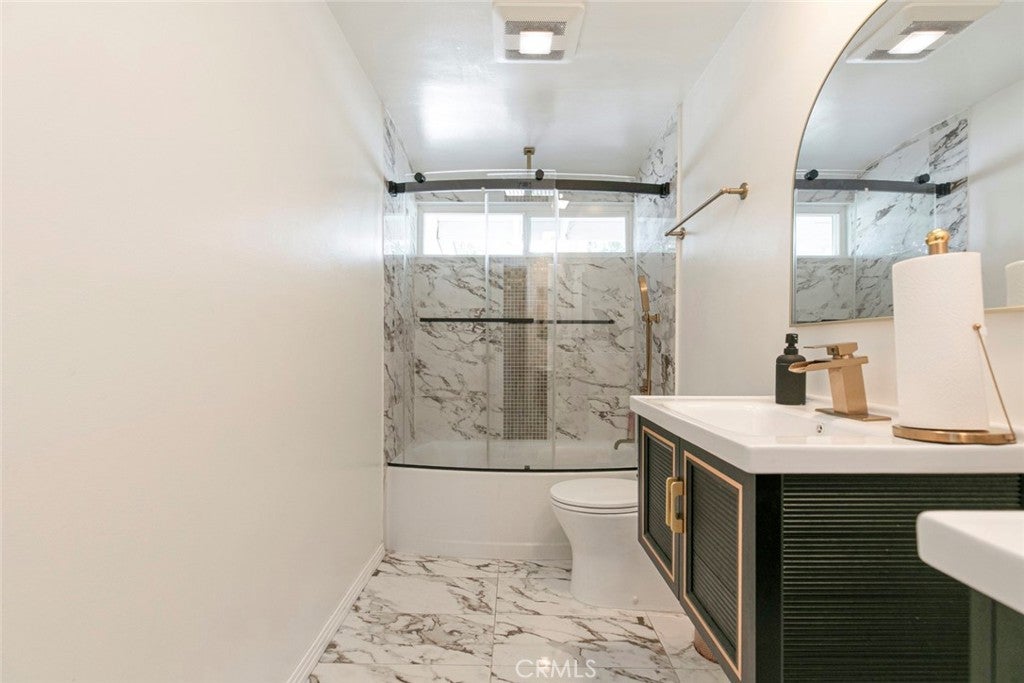 Granada Hills, California, 91344, United States, 3 Bedrooms Bedrooms, ,2 BathroomsBathrooms,Residential,For Sale,1940925