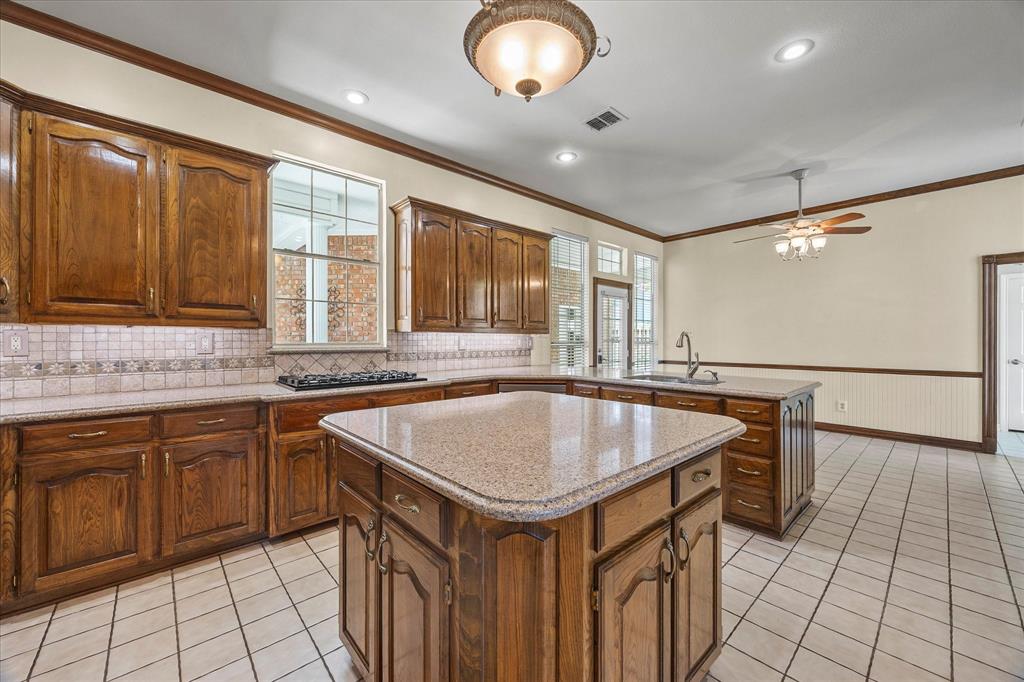 Heath, Texas, 75032, United States, 4 Bedrooms Bedrooms, ,4 BathroomsBathrooms,Residential,For Sale,1911948