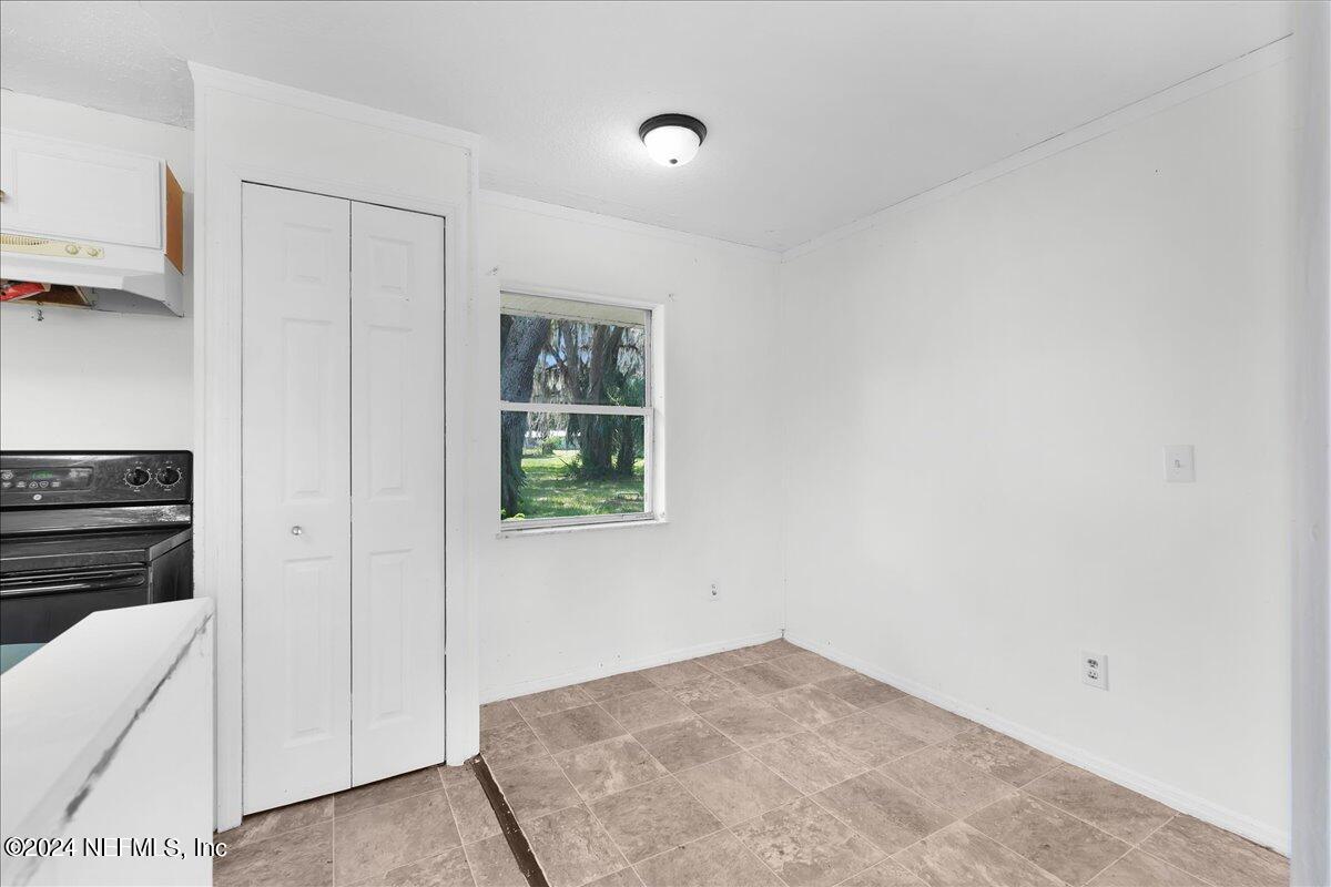 East Palatka, Florida, 32131, United States, 4 Bedrooms Bedrooms, ,4 BathroomsBathrooms,Residential,For Sale,1922938