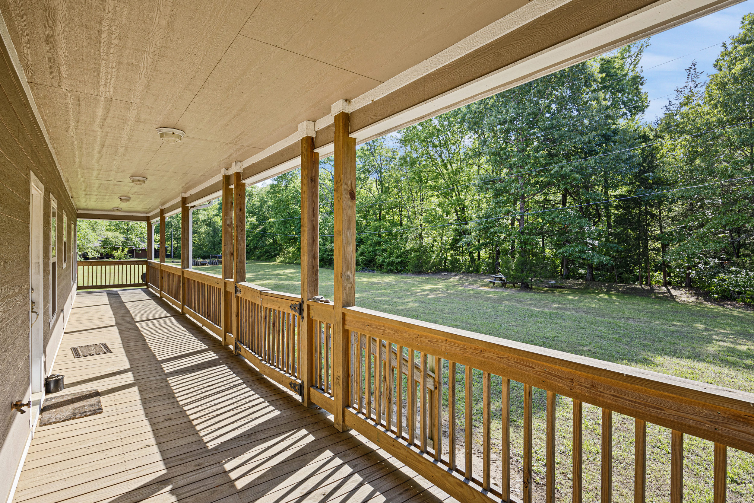 Pettigrew, Arkansas, 72752, United States, 5 Bedrooms Bedrooms, ,4 BathroomsBathrooms,Residential,For Sale,1826540