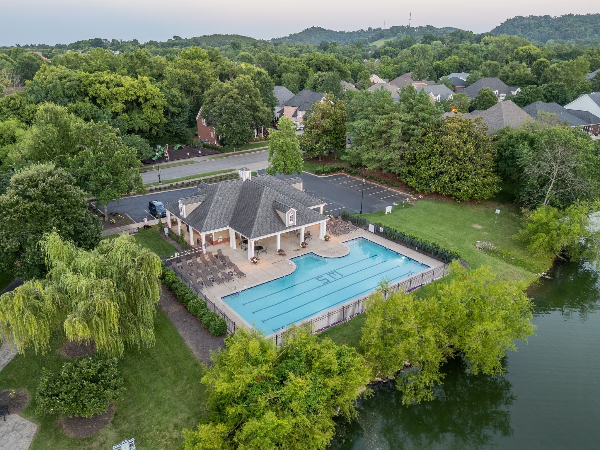  701 Springlake Dr, Franklin, TN, 37064 - 物件實景