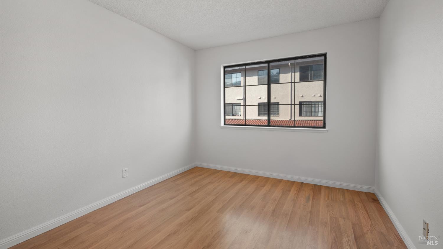 San Jose, California, 95111, United States, 2 Bedrooms Bedrooms, ,2 BathroomsBathrooms,Residential,For Sale,2003428