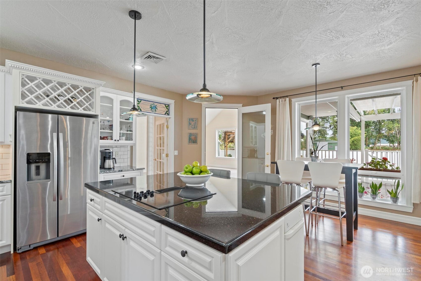 Centralia, Washington, 98531, United States, 3 Bedrooms Bedrooms, ,3 BathroomsBathrooms,Residential,For Sale,1983563