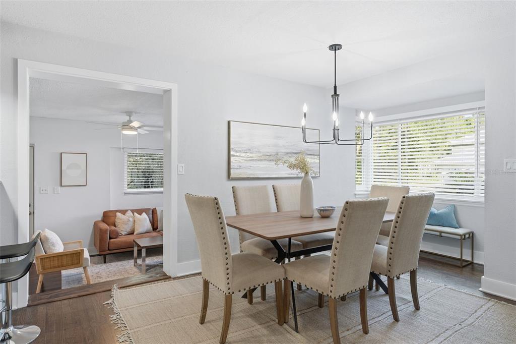 Winter Park, Florida, 32789, United States, 3 Bedrooms Bedrooms, ,2 BathroomsBathrooms,Residential,For Sale,1987526