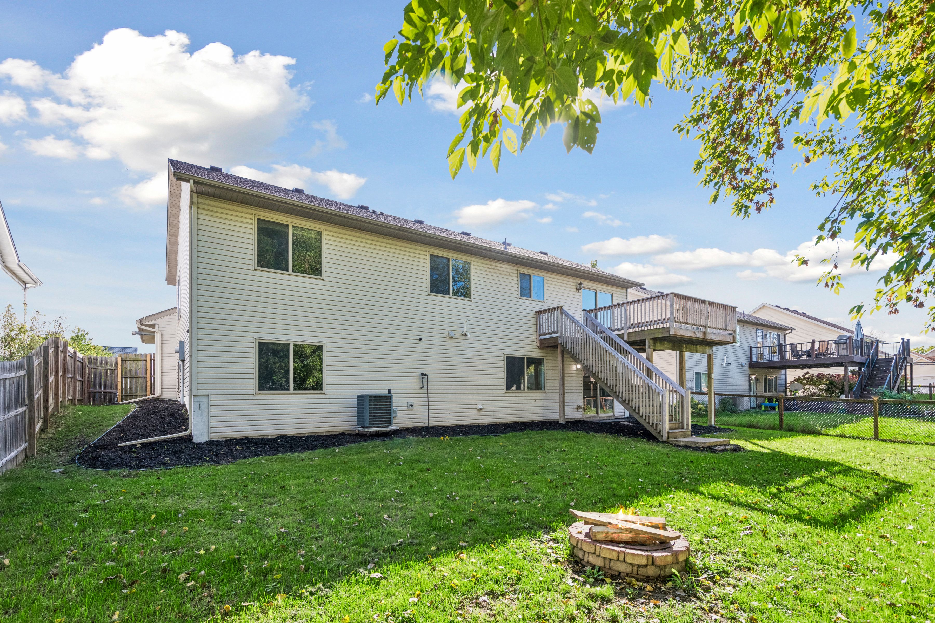 Refreshed Home in Lovely Farmington Location - 物件實景