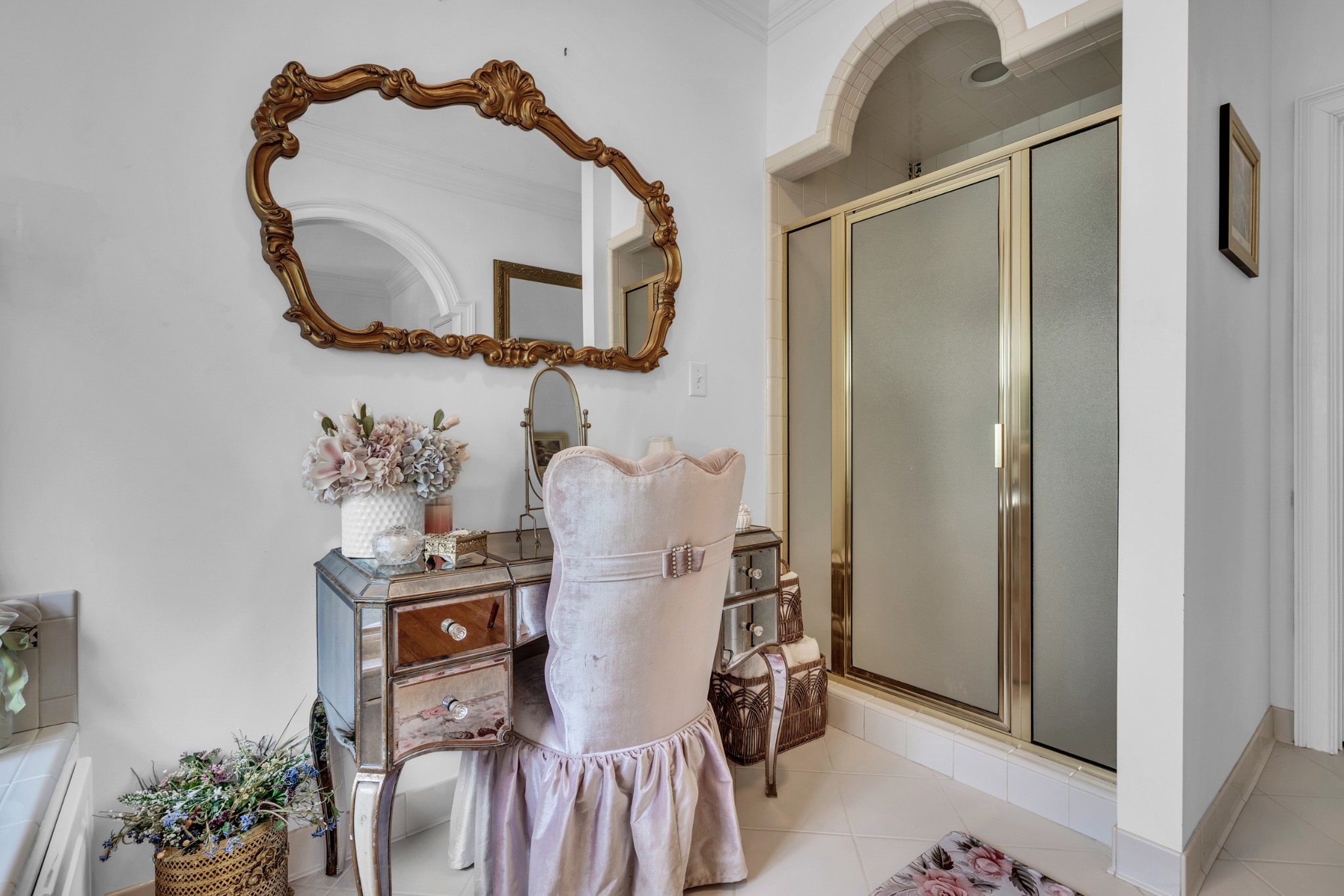 Dover, Tennessee, 37058, United States, 6 Bedrooms Bedrooms, ,4 BathroomsBathrooms,Residential,For Sale,1981726