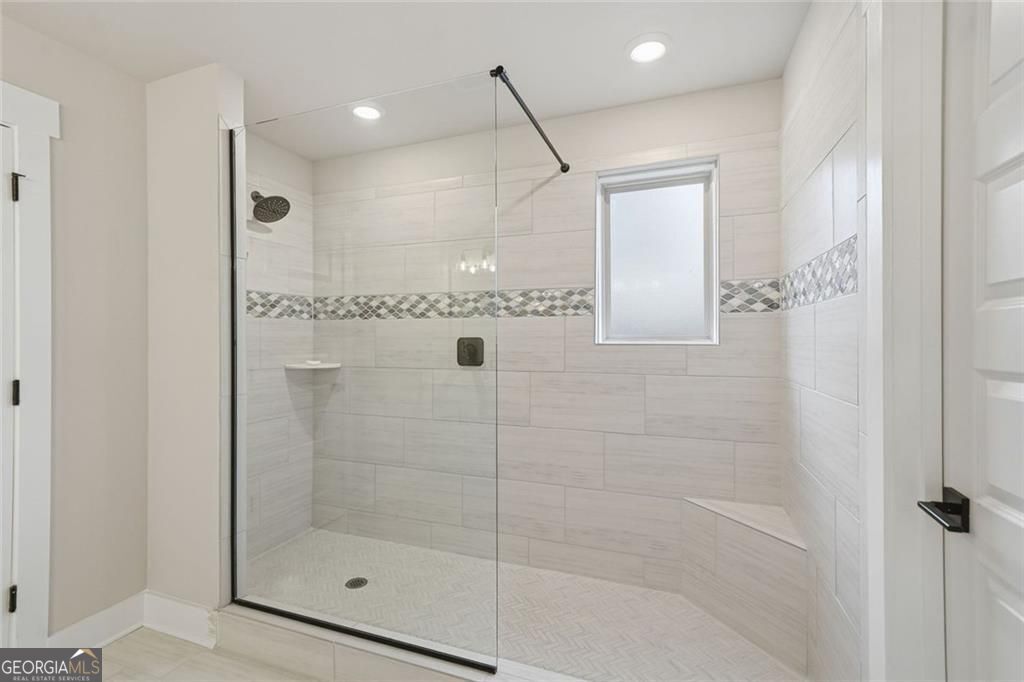 Woodstock, Georgia, 30188, United States, 5 Bedrooms Bedrooms, ,3 BathroomsBathrooms,Residential,For Sale,2006573