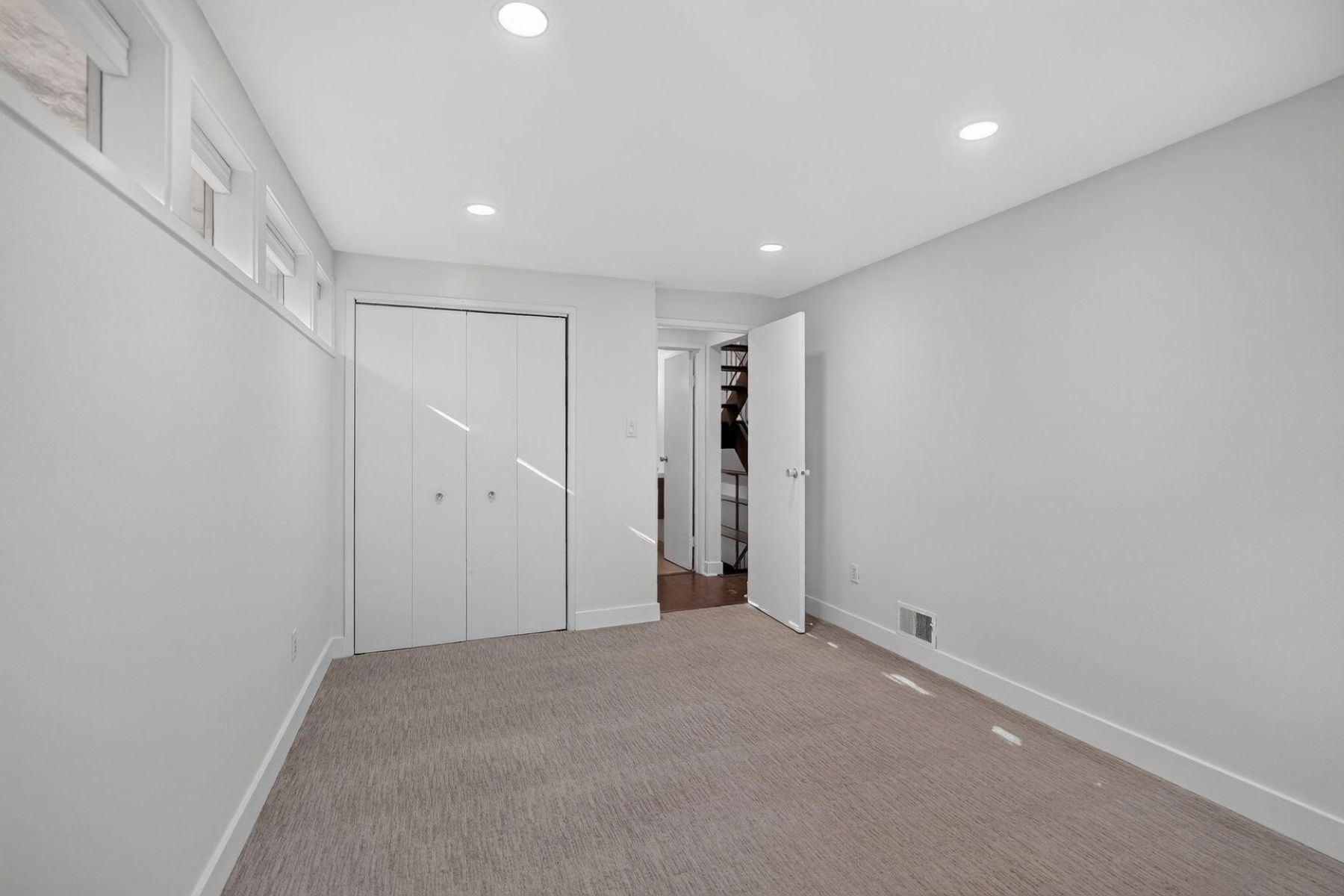 8200 Stone Trail Drive, Bethesda, MD, 20817 - 物件實景