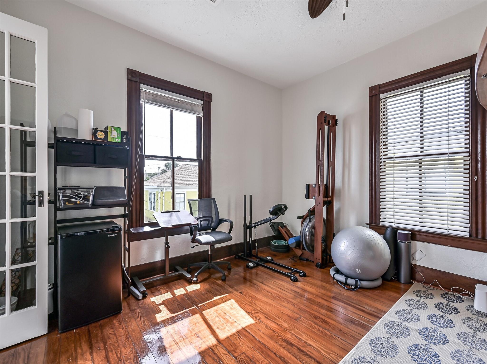 Galveston, Texas, 77550, United States, 4 Bedrooms Bedrooms, ,3 BathroomsBathrooms,Residential,For Sale,1818461