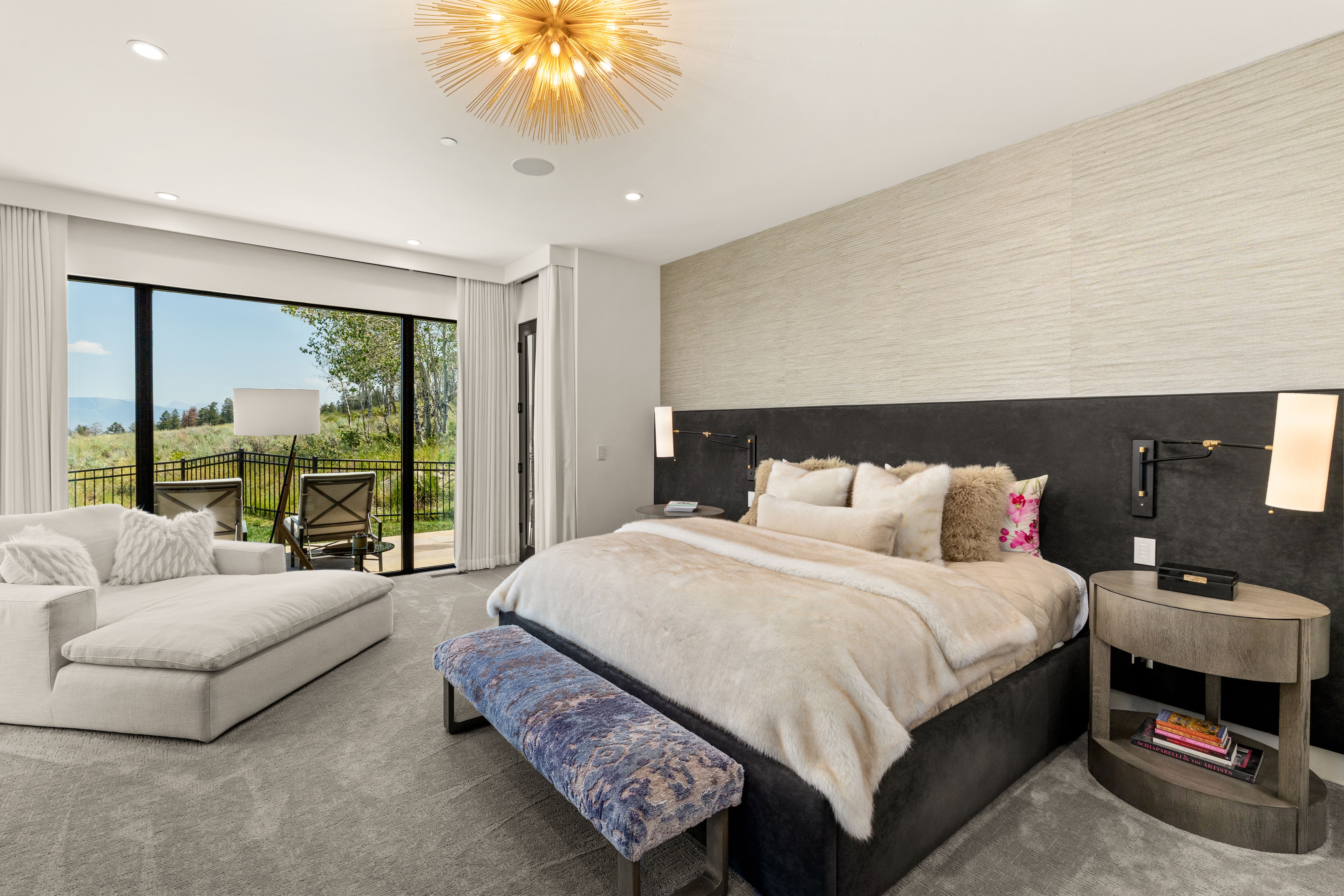  Designed to Embrace Both Grand Entertaining and Everyday Mountain Living - 物件實景