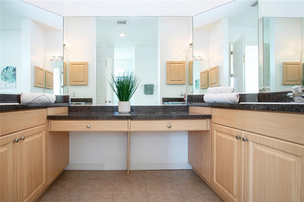 Ellenton, Florida, 34222, United States, 4 Bedrooms Bedrooms, ,3 BathroomsBathrooms,Residential,For Sale,1988008