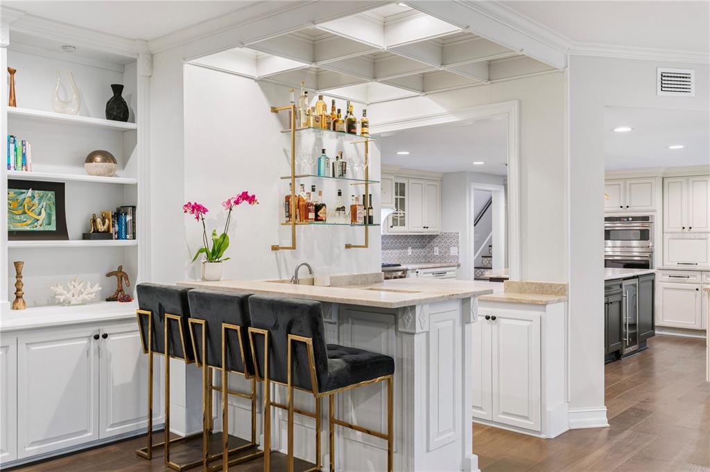 Tampa, Florida, 33613, United States, 7 Bedrooms Bedrooms, ,8 BathroomsBathrooms,Residential,For Sale,1979226