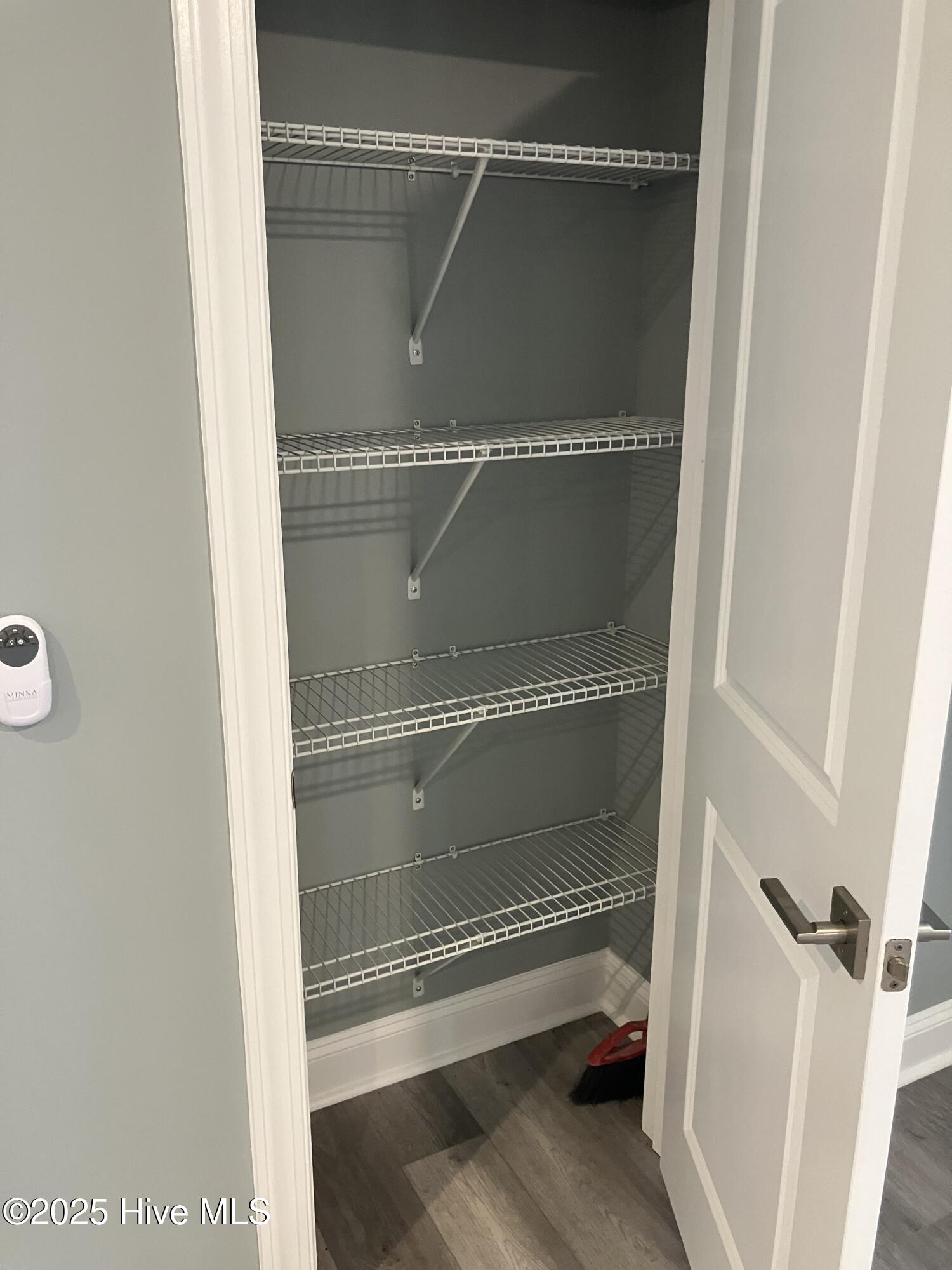 Jacksonville, North Carolina, 28546, United States, 5 Bedrooms Bedrooms, ,3 BathroomsBathrooms,Residential,For Sale,1983326