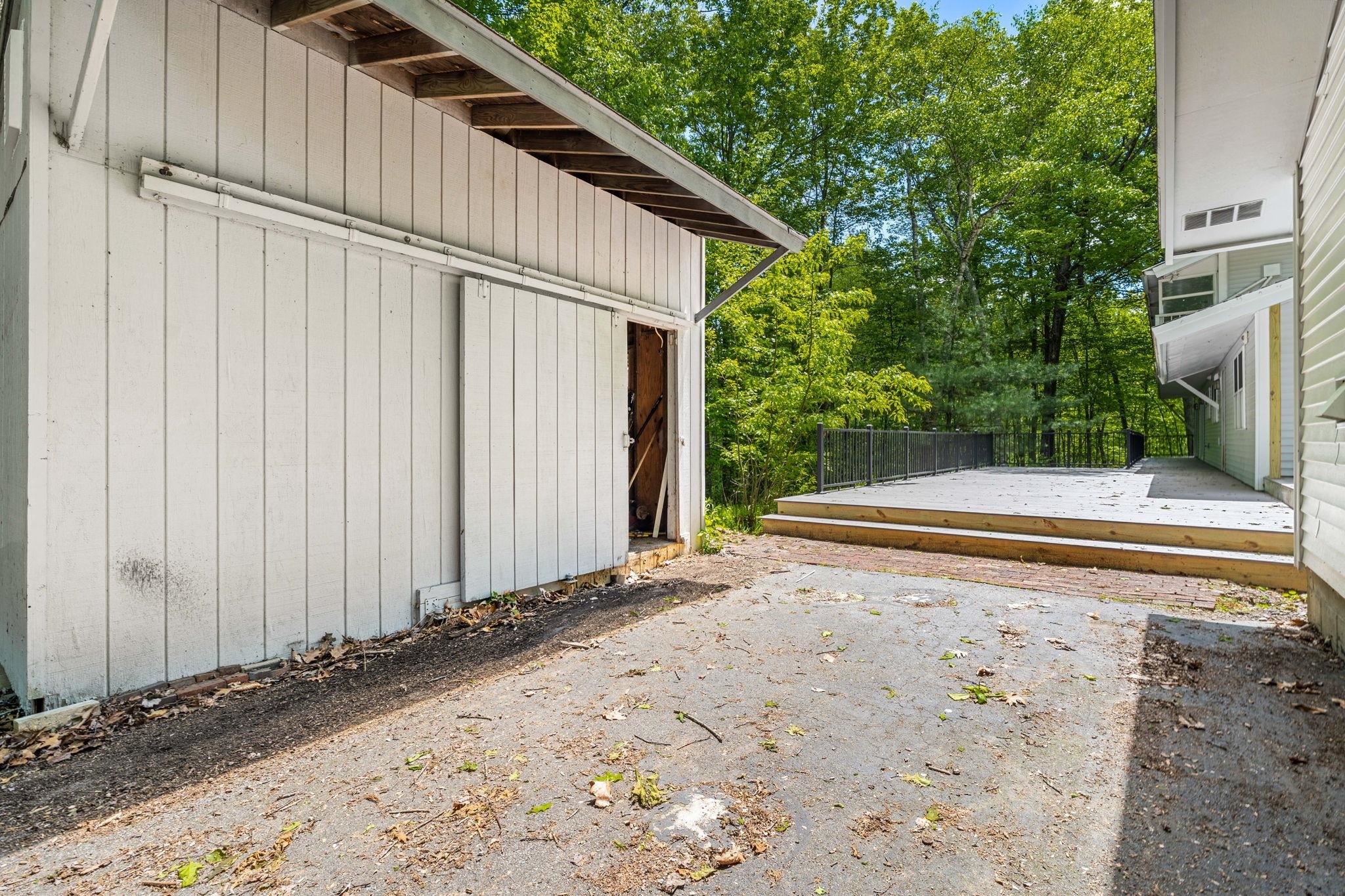Bedford, New Hampshire, 03110, United States, 5 Bedrooms Bedrooms, ,5 BathroomsBathrooms,Residential,For Sale,1838857